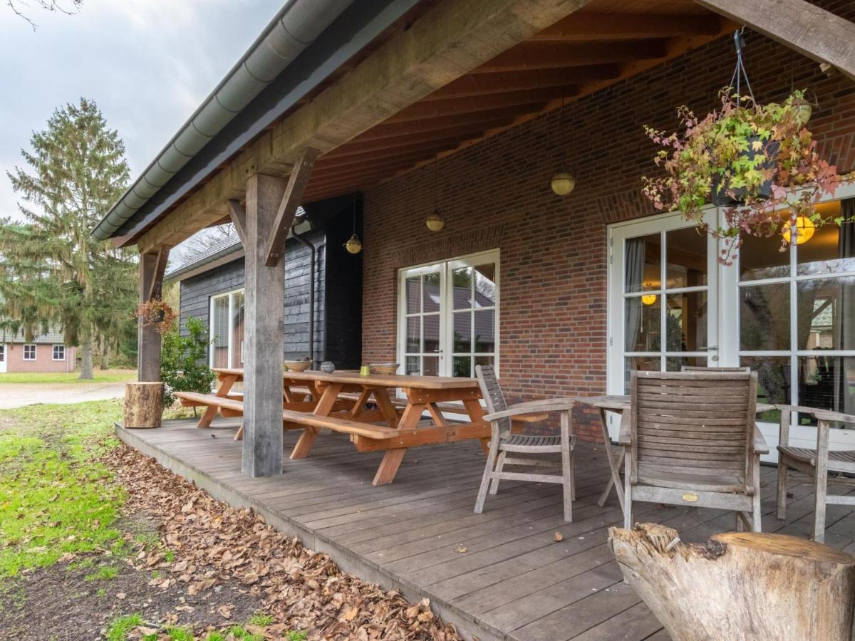 Lodge Slabroek Uden Exterior foto